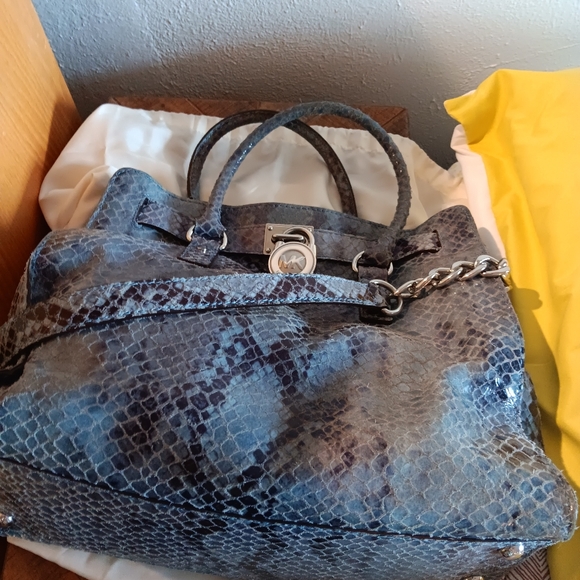 Michael Kors Handbags - Michael Kors Blue handbag snake